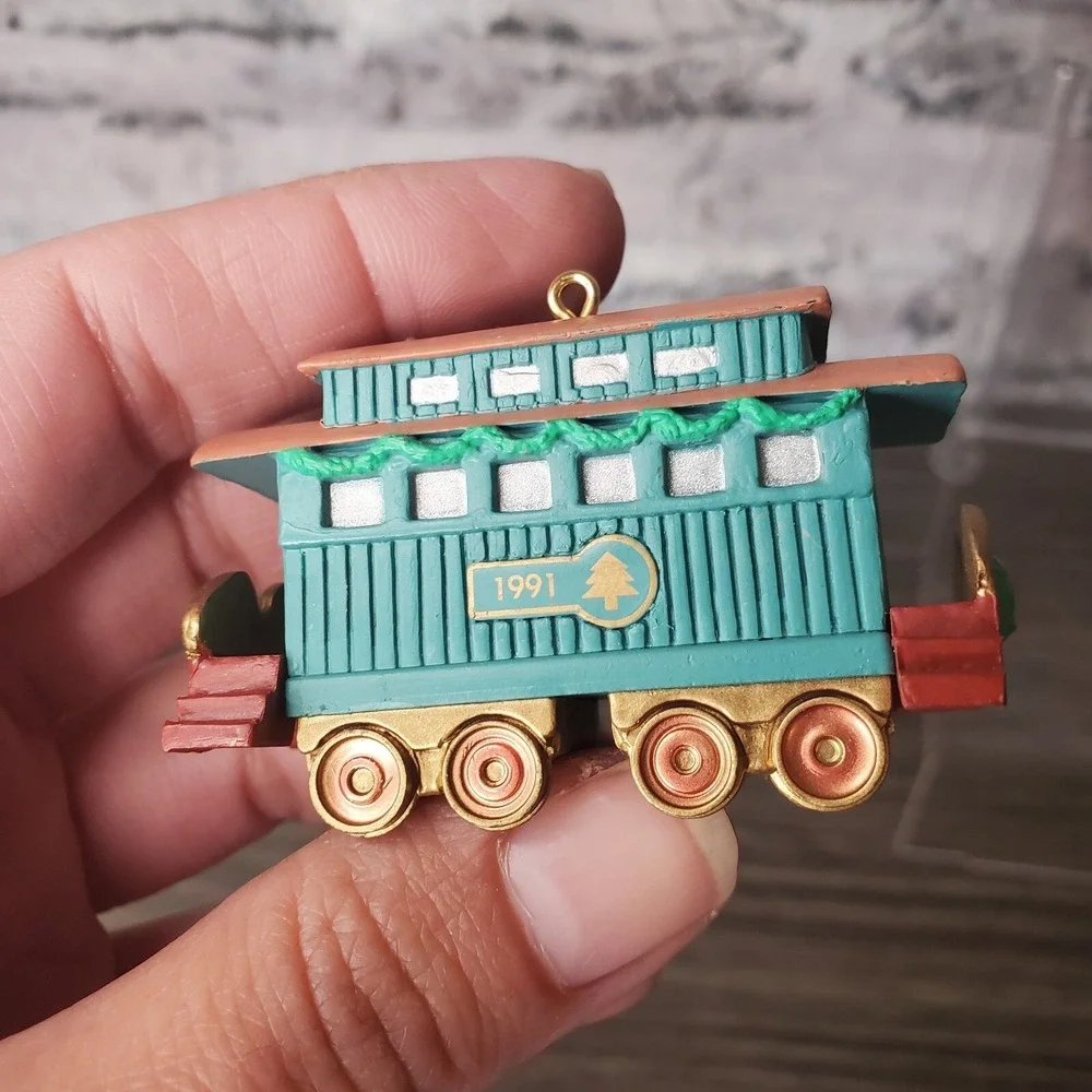Hallmark excellent pre